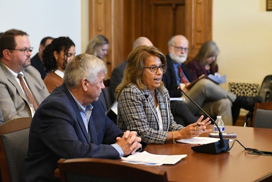 Rep. Michelle Davis and Franklin Mayor Steve Barnett Campaign for Stricter Cable Regulation in Indiana