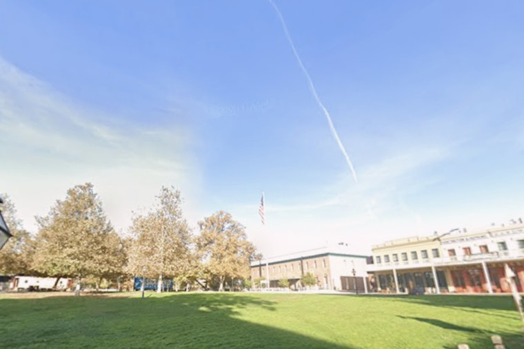 Sacramento Residents to Bask in Sunshine Before Potentially Showery Columbus Day, Says NWS Forecast