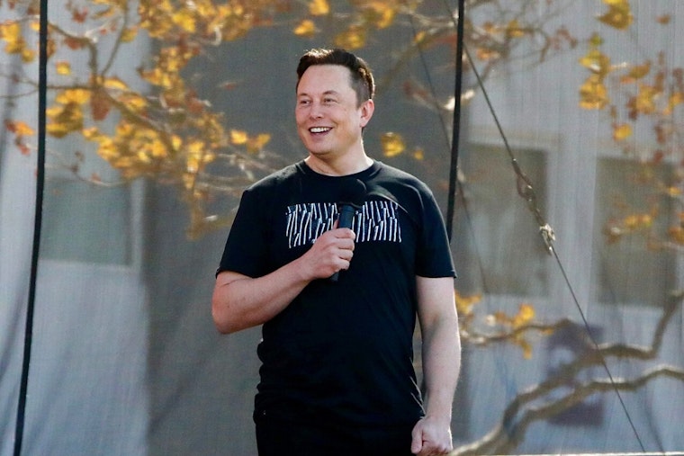 San Francisco Crime Debate Ignites as Tech Titans Benioff and Musk Clash with City Officials Over National Guard Proposal