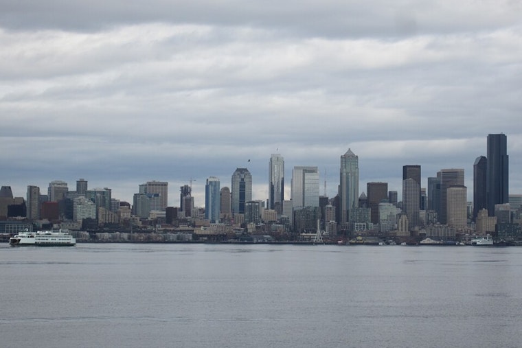 Seattle Braces for Rain-Heavy Week: National Weather Service Predicts Showers and Thunderstorms