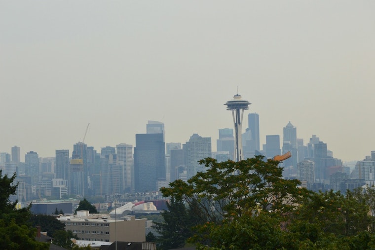 Seattle Braces for Rainy Week: NWS Predicts Showers and Possible Thunderstorms