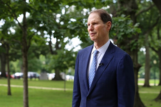 Sens. Wyden, Merkley Join Probe into Google's $22M Settlement with Trump, Suspecting Potential Quid-Pro-Quo