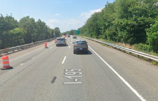 Small Plane Crash on Route 195 in Dartmouth, Massachusetts Claims Two Lives, Disrupts Traffic