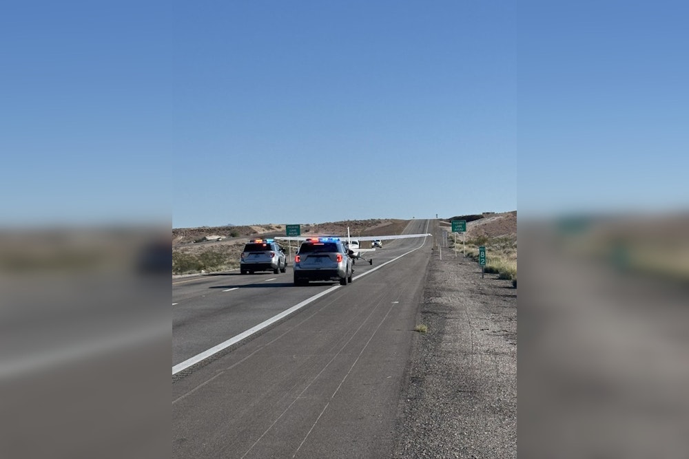 Small Plane Makes Emergency Landing on I-15 Between Las Vegas and Mesquite, No Injuries Reported