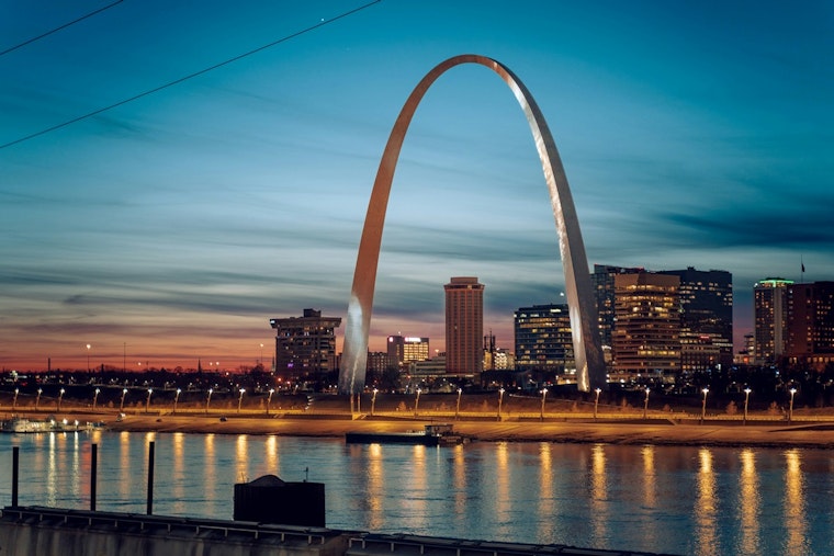 St. Louis Greets Autumn Chill with Sunny Days and Cool Nights Ahead