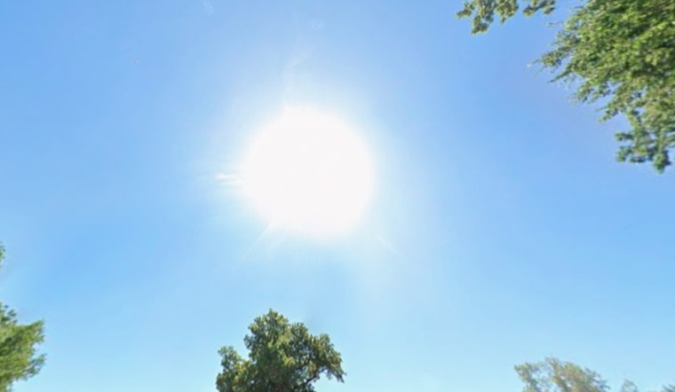 Sunny Days Ahead as Oklahoma City Enjoys Mild Temperatures and Clear Skies