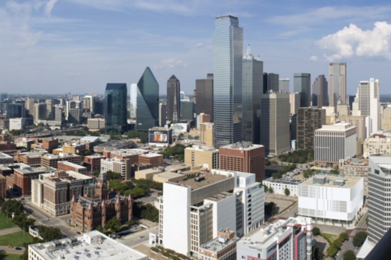 Sunny Days Ahead in Dallas, with Potential Weekend Showers, Says the Weather Forecast
