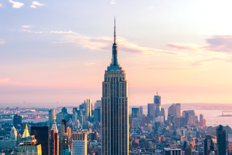 Sunny Days and Cool Nights Expected in New York City as Showers Approach Sunday