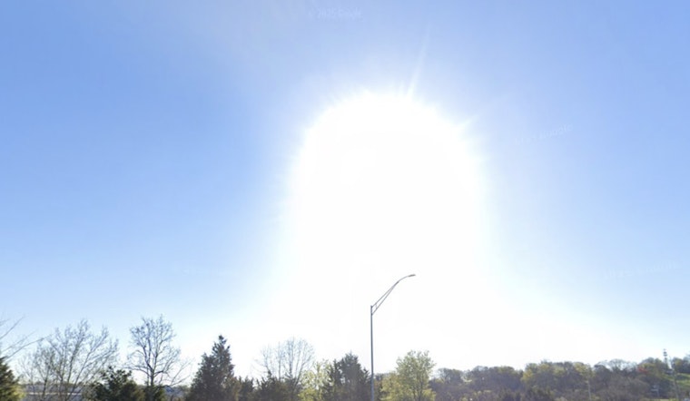 Sunny Skies and Comfortable Temperatures Ahead for Knoxville Residents, NWS Reports