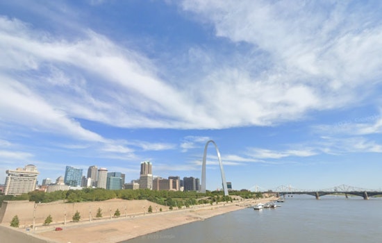 Sunny Skies and Rising Temperatures Predicted for St. Louis Area, Possible Showers Early Next Week
