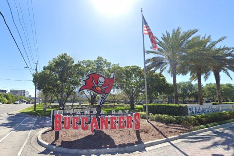 Tampa Bay Buccaneers Surge to 5-1 with Commanding Win Over 49ers, Face Injuries Ahead of Detroit Showdown