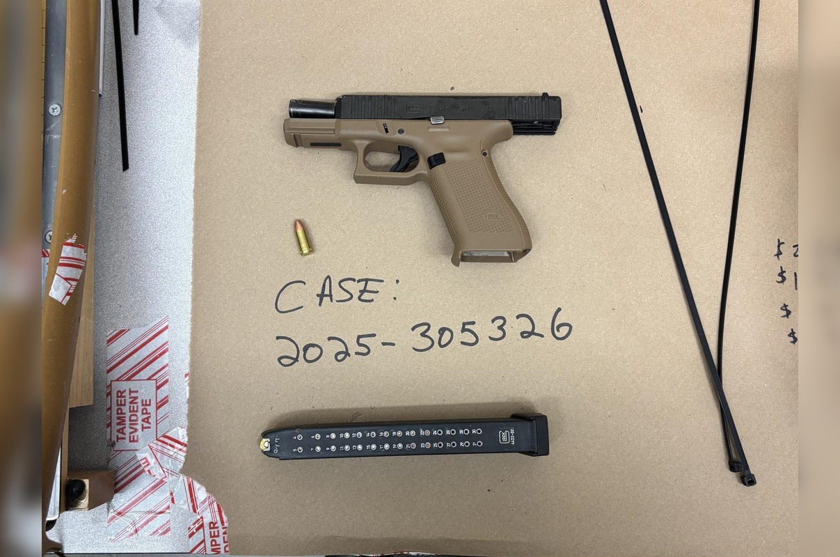 Teen Suspected Of West Seattle Armed Robbery Arrested After Police