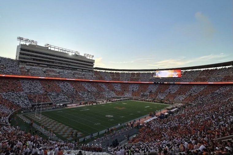 Tennessee Volunteers Climb to No. 12 in College Football Rankings During Bye Week