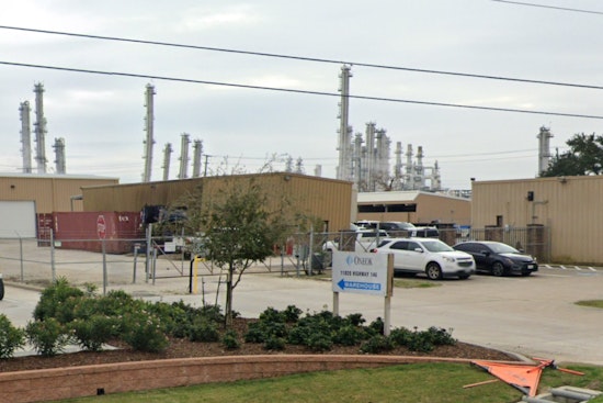 Three Workers Injured in Explosion at ONEOK Refinery in Mont Belvieu, Northeast of Houston
