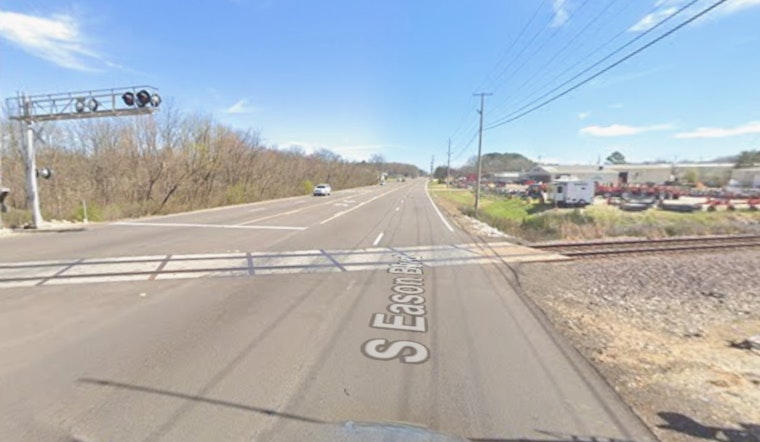 Tupelo Commuters Face Unexpected Delays: Stalled Train Blocks Eason Blvd and Ryder St Intersection