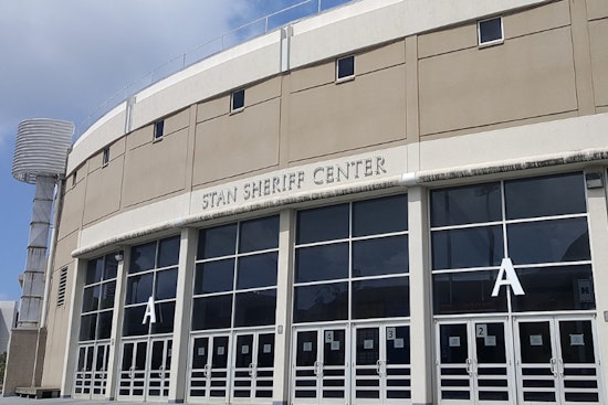 UH To Retire Anthony Carter Jersey At Stan Sheriff Center