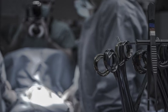 University of Cincinnati Cancer Center Pioneers Non-Invasive Tumor Removal Technique to Revolutionize GI Cancer Treatment