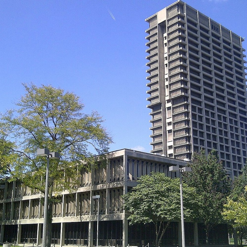 University of Illinois Chicago Excludes Race and Gender in Financial Aid and Hiring Decisions Amid Legal and Political Pressure