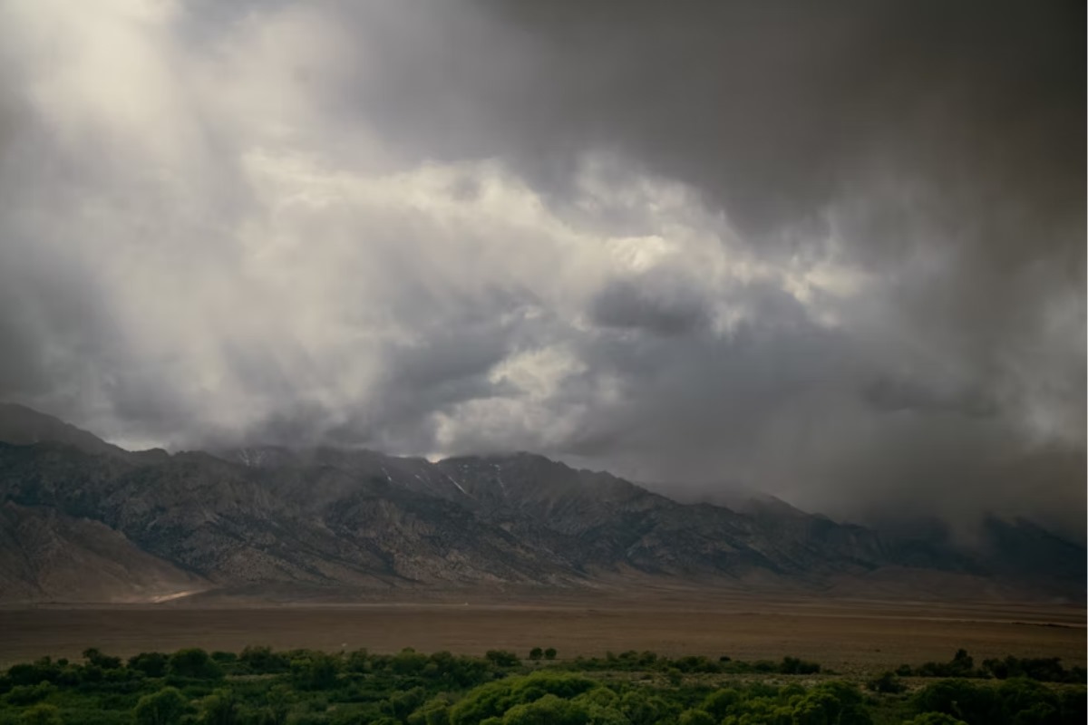 Unsettled Weather with Showers and Thunderstorms Anticipated in Salt