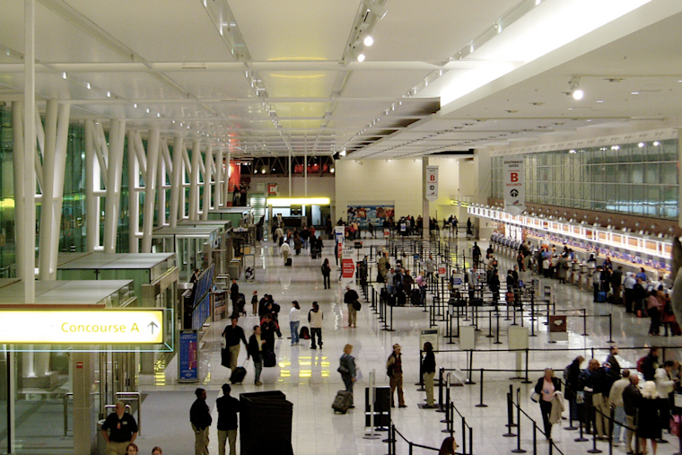 U.S. Transportation Secretary Visits BWI Amid Shutdown, Assures Air Traffic Control is Fully Staffed