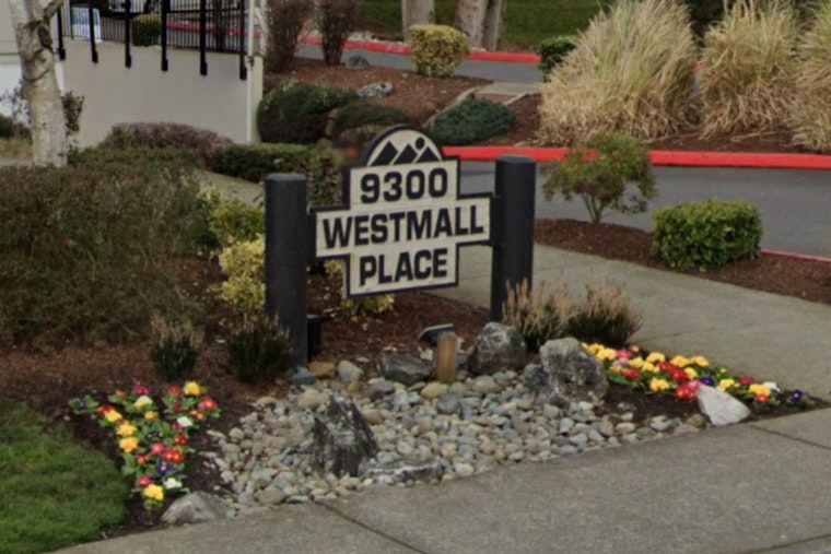 USPS Mail Carrier Shot in Face During Confrontation in Everett, Suspect in Custody