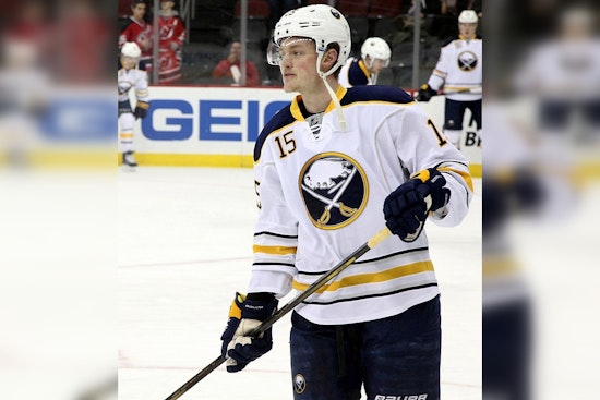 Vegas Golden Knights Dominate Carolina Hurricanes 6-3, Eichel Shines on Birthday with Game-Winning Goals