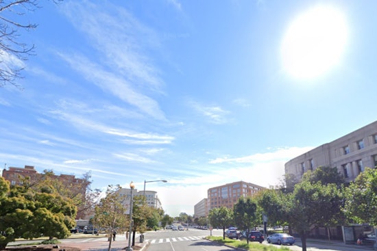 Washington D.C. Residents to Bask in Sun with Temperatures Rising, Rain Expected Midweek