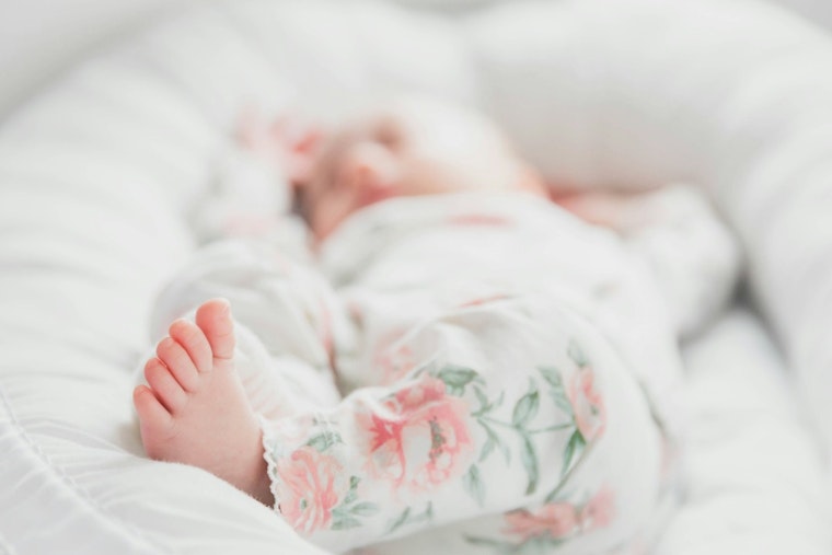 Weekly Infant Deaths in Cook County Linked to Unsafe Sleep Conditions, New Report Reveals