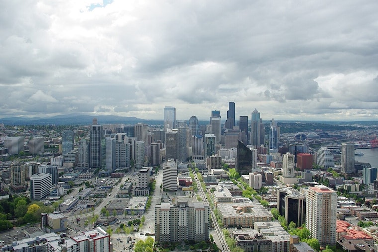 Wet Weekend Ahead: Seattle Braces for Rain with 80% Chance of Showers on Saturday
