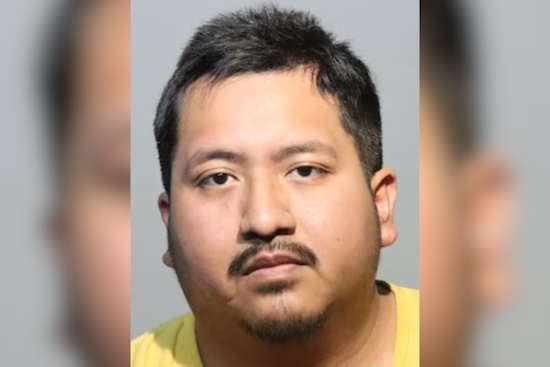 Winter Springs Man Charged with Aggravated Stalking for Allegedly Using AirPods to Track Woman's Movements