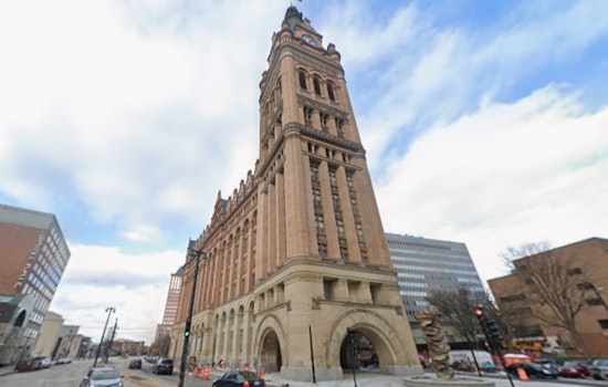 Wisconsin Immigrant Communities on Edge as ICE Operations Intensify, Milwaukee Officials Offer 'Know Your Rights' Guidance