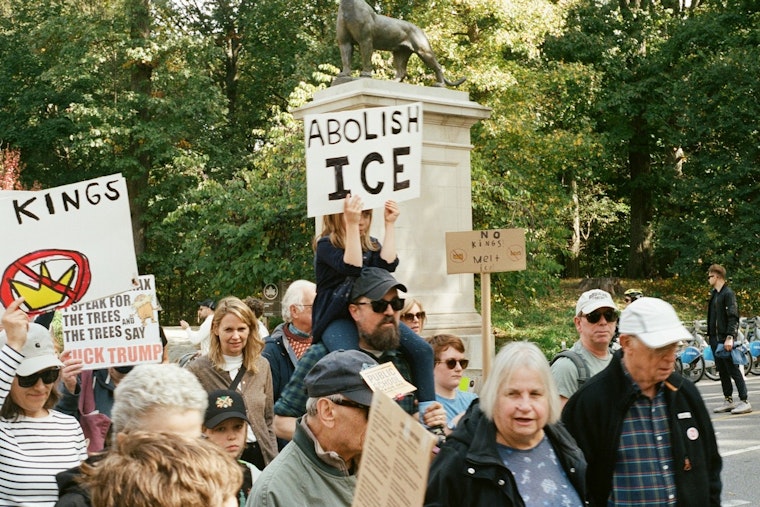 14 'Suburban Moms' Arrested at Immigration Protest Outside Broadview, IL ICE Facility