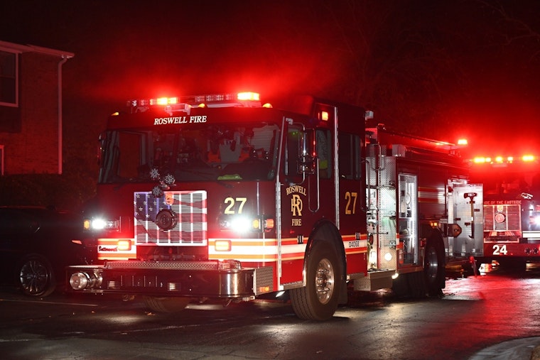 17 Residents Displaced Following Late-Night Apartment Fire in Roswell