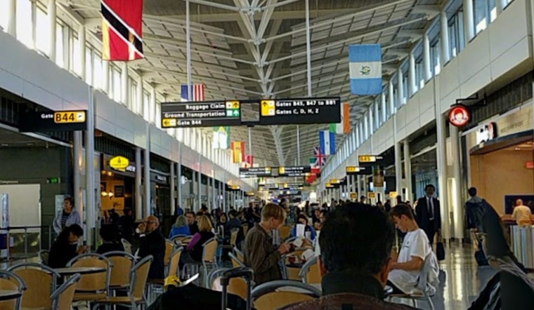18 Injured as Mobile Lounge Collides with Dock at Washington Dulles International Airport
