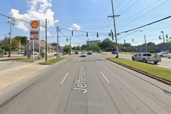 79-Year-Old Harahan Resident Fatally Struck at Jefferson Highway Intersection, Investigation Underway