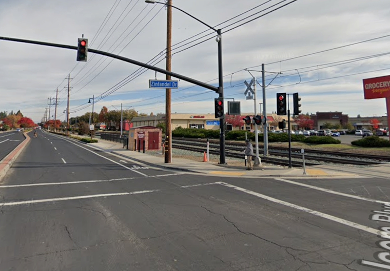 Blaze Shuts Down Zinfandel And Folsom Crossroads In Rancho Cordova