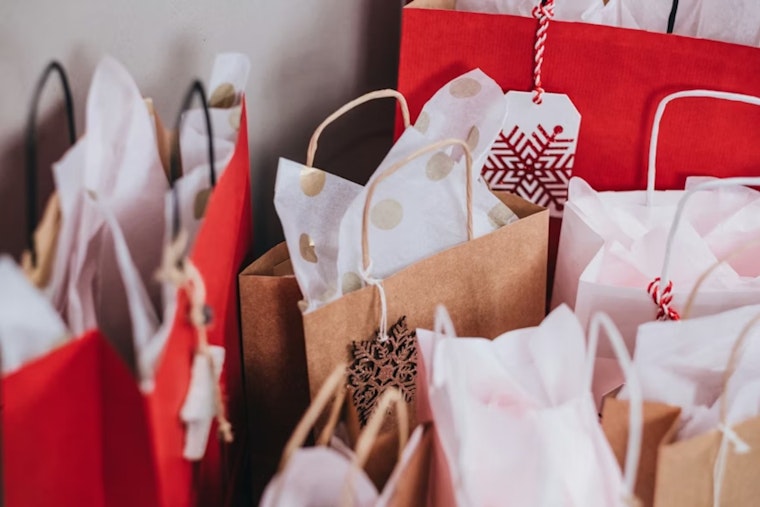 Alameda Sparks Holiday Shopping with '12 Days of Alameda' Campaign to Boost Local Businesses