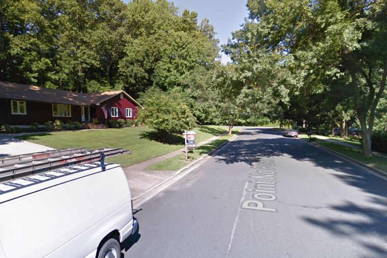 Annapolis Man Arrested for Allegedly Pointing Gun at Young Christmas Carolers