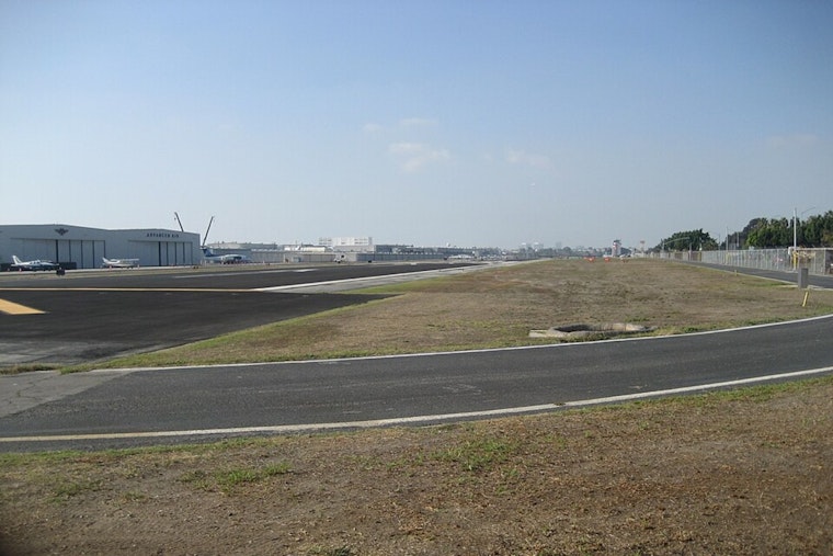 Archer Aviation Acquires Hawthorne Municipal Airport, Paving the Way for LA Air Taxi Service Amid Local Concerns