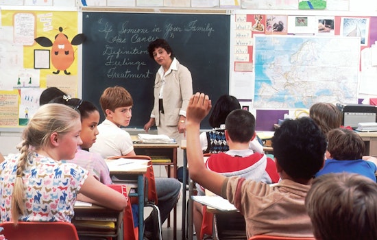 Arizona Faces Deepening Teacher Shortage Crisis: Over 1,000 Educators Quit Since July