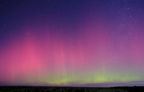 Arizona Skies Dazzle with Rare Northern Lights Spectacle, Photographers Gear Up for Second Night of Celestial Show