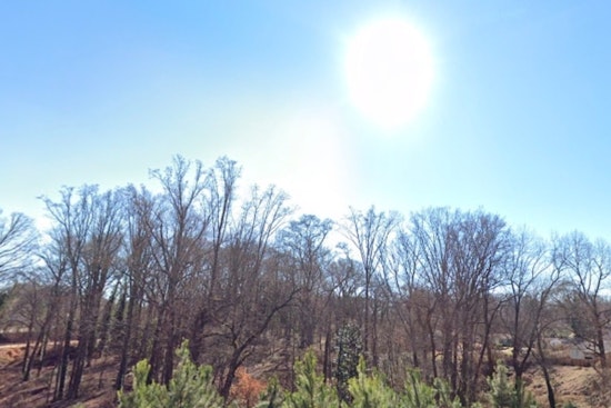 Atlanta Enjoys Sunny Skies and Crisp Fall Temperatures with Slight Chance of Showers Ahead