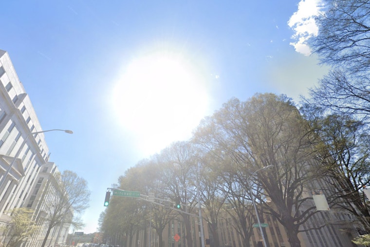 Atlanta Weather, Week of Sunshine and Showers with Warm Highs and Cozy Evenings