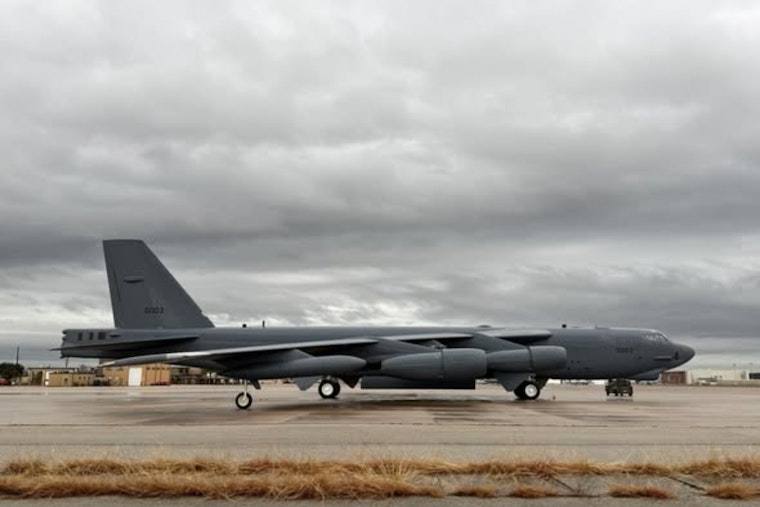 B-52 Stratofortress Showcases American Air Power Amid Thunderstorm at NAS JRB Fort Worth