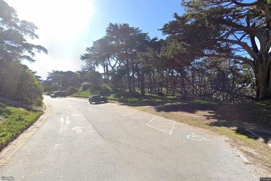 Baker Beach Parking Lot Goes Up in Smoke — Firefighters Box It In Fast