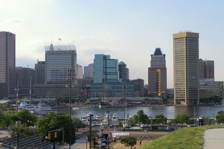 Baltimore Braces for Breezy Conditions and Cloud Cover with Potential Light Showers in the Alleghenies