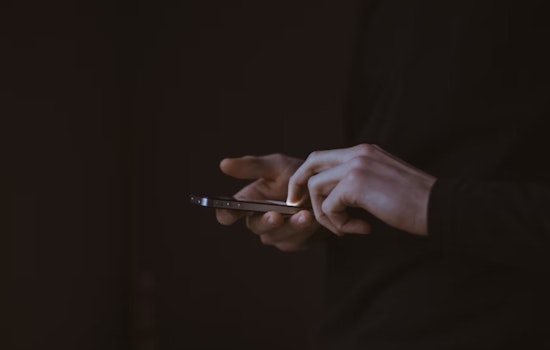 Bay Area Harvard Grad Leads Global 'Appstinence' Movement to Combat Social Media Addiction