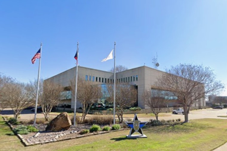 Black Friday Gunfire Rattles Arlington Shops by Parks Mall