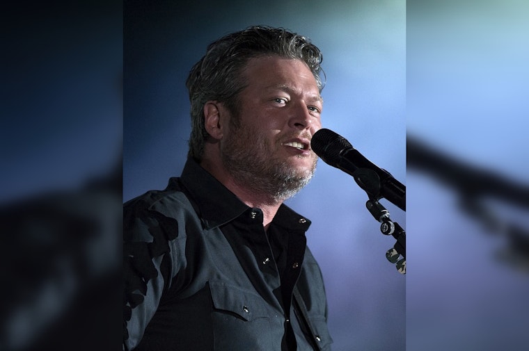 Blake Shelton Announced as Final Headliner for Chicago's 2026 Windy City Smokeout Festival