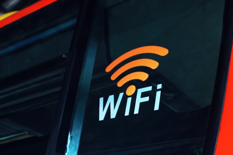 Bloomington's High-Speed Fiber Internet Project Progresses, Targeting 2026 Completion